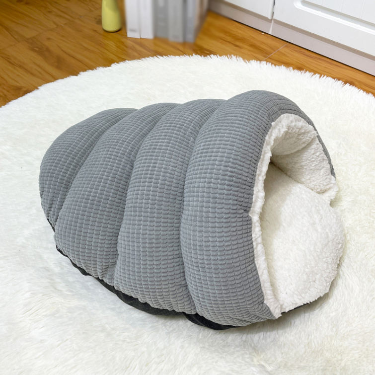 ふわふわ 犬 猫用寝袋 暖かい ペット ベッド マット 小中型犬 猫ハウス ドーム型 柔らか ねこ小動物用 休憩所 暖かい 寝袋 ドックベッド